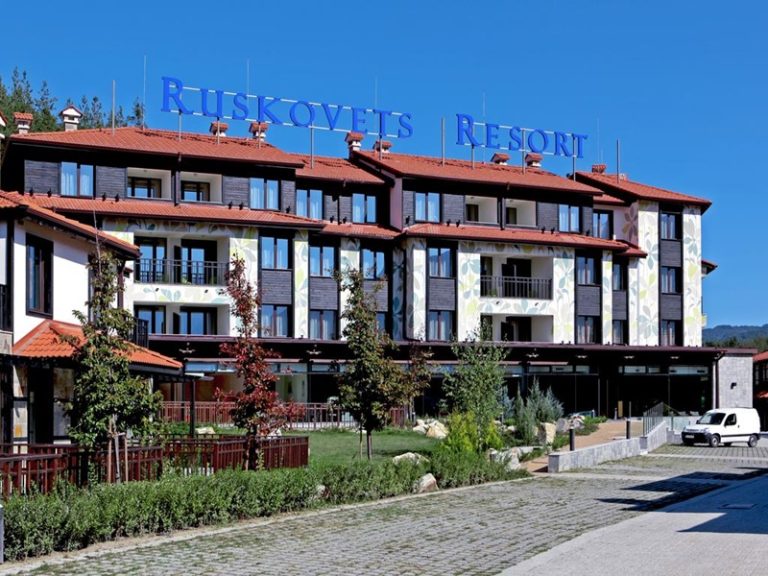 Хотел  RUSKOVETS RESORT & SPA 4* ДОБРИНИШТЕ 2024/25