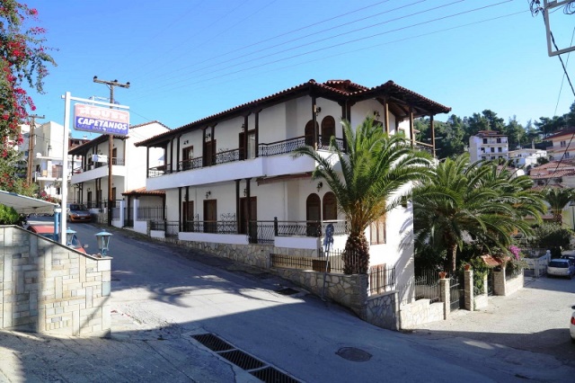 Вила Џина – Неос Мармарас