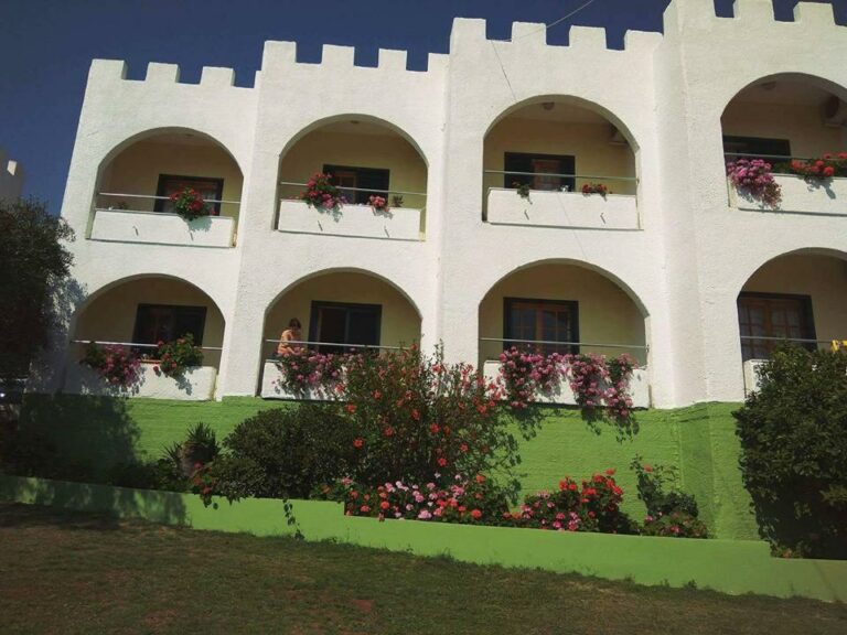 Вила VRACHOS BEACH APARTMENTS – ВРАХОС