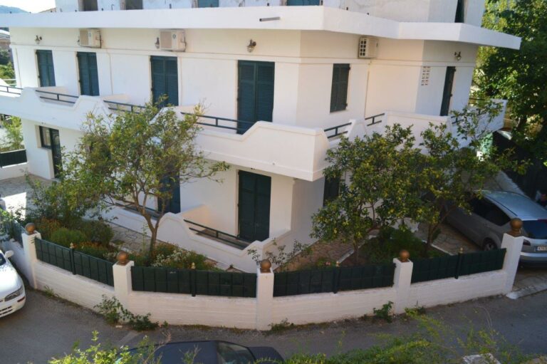 ВИЛА КРИСТОФЕР-КРФ