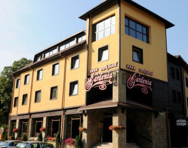 hotelsdotcom-1091621472-6b30e67d_w-397183
